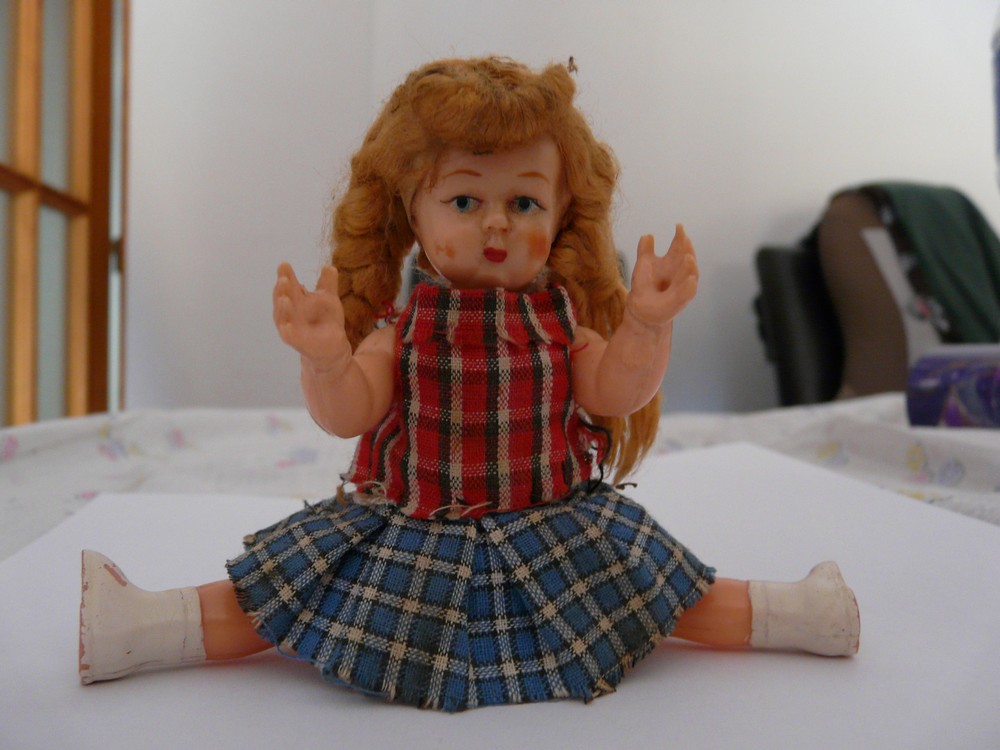 Muñequita antigua